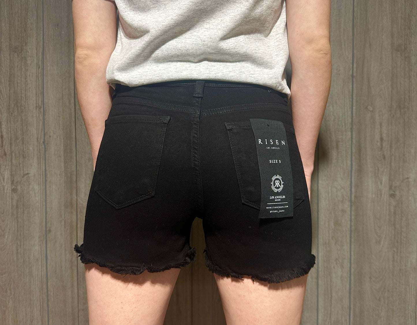 Dakota Short