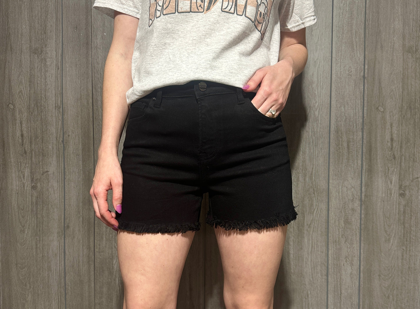 Dakota Short